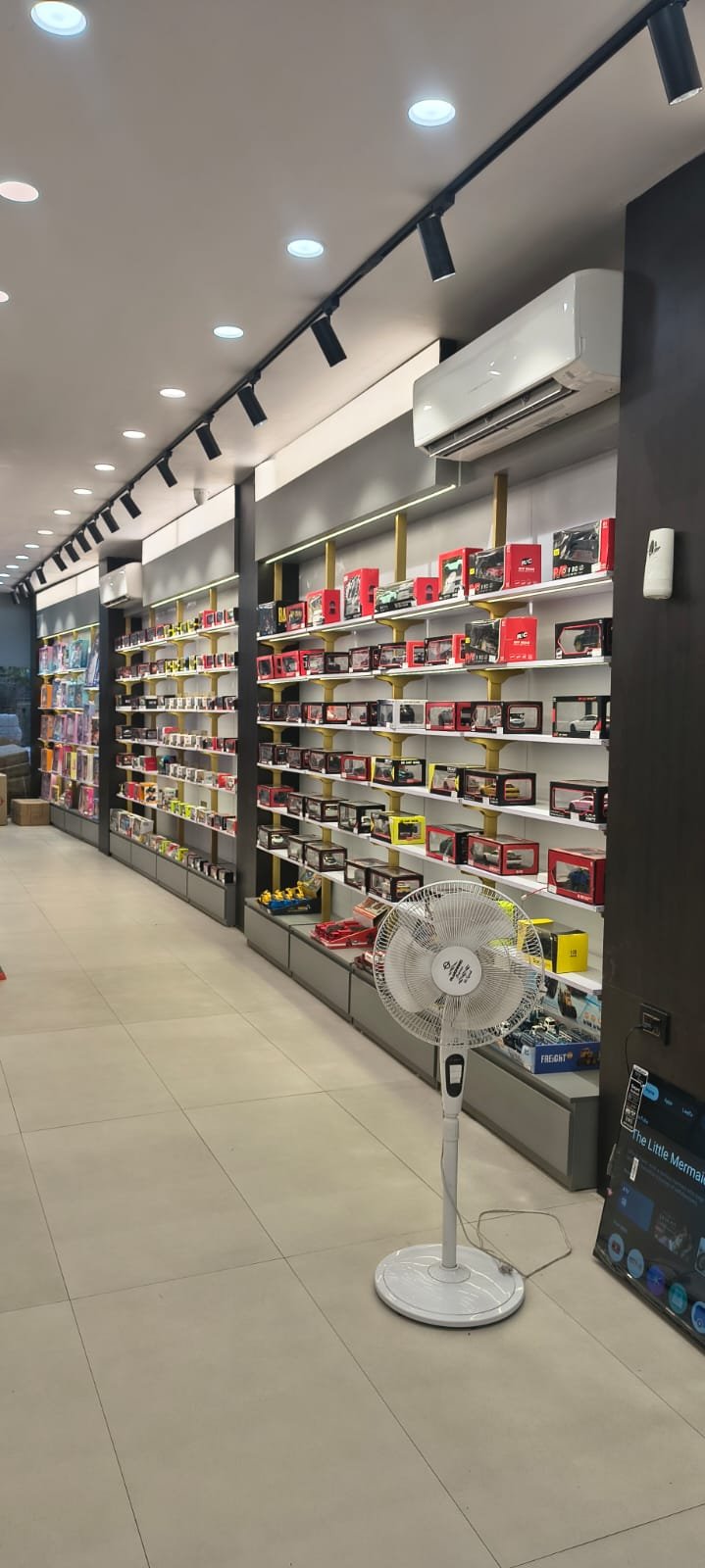 Gift & Toy Stores — photo 5