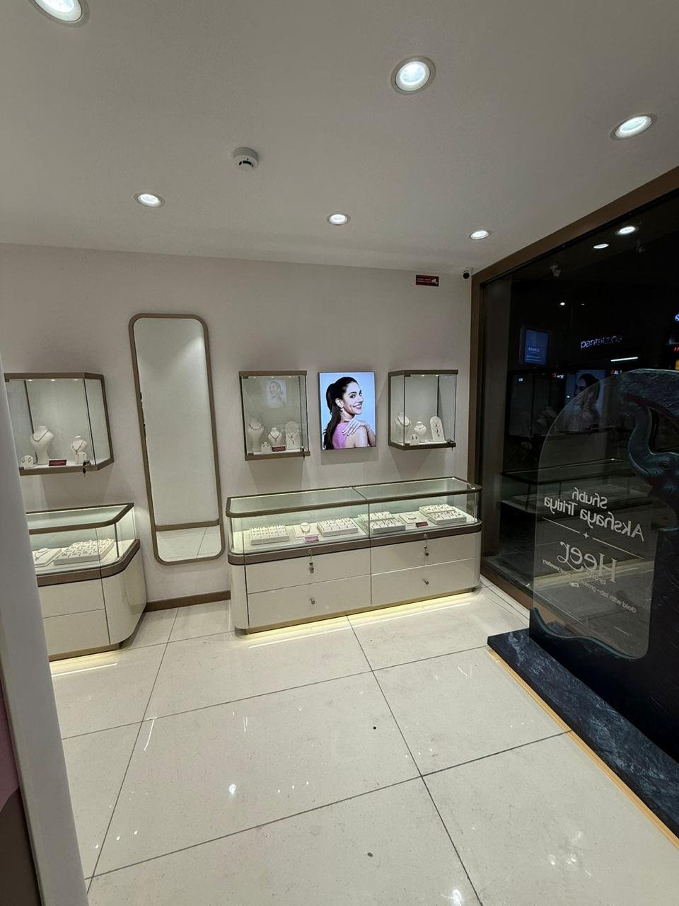 Giva luxury jewellery — photo 2