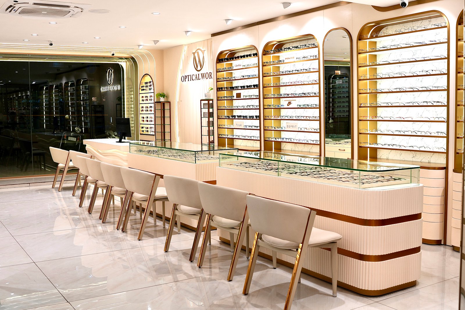 Optical World eyewear & optical retail — photo 3
